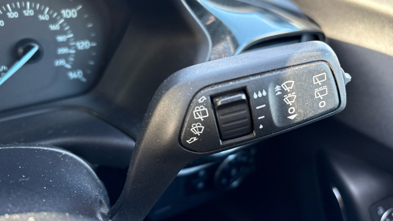 Ford Puma 1.0 EcoBoost Hybrid mHEV Titanium 5dr DCT Petrol Hatchback